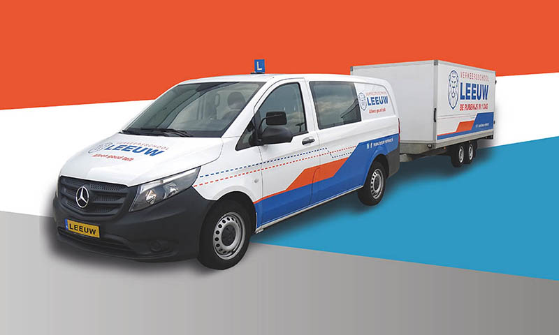 Aanhanger rijles, snel je BE-rijbewijs - Leeuw Opleidingen